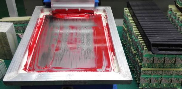SMT红胶贴片工艺与红胶钢网清洗剂的选择