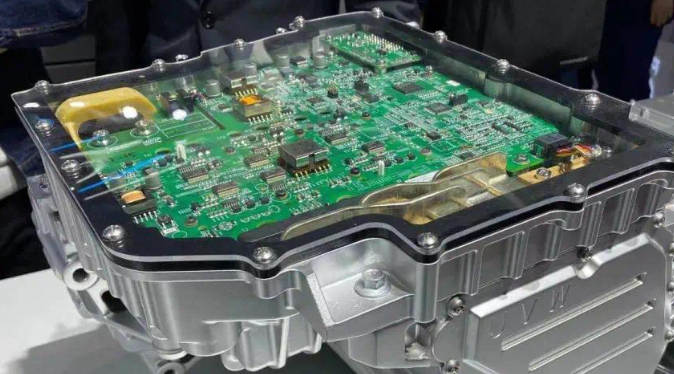 新能源汽车主控制板SMT焊接要求与PCBA回流焊接后清洗介绍